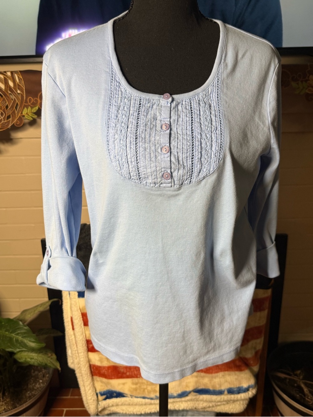 G.H. Bass & Co. Light Blue Button-Front Knit Long Sleeve Top